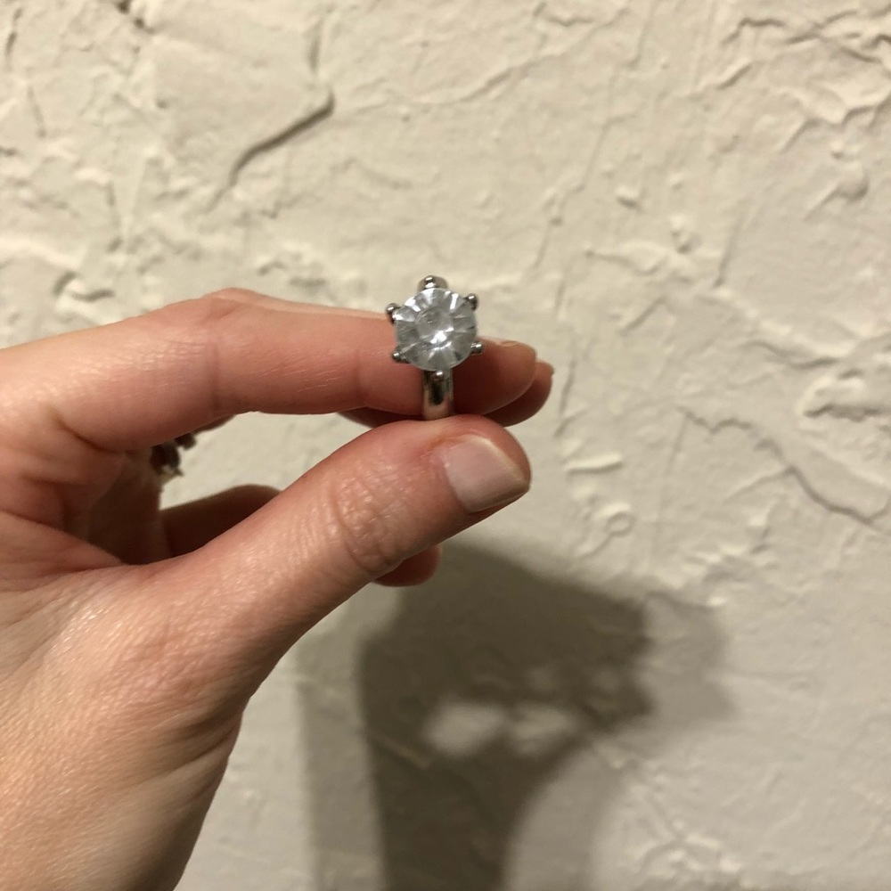 Costume Silver Ring with Round Fake Diamond